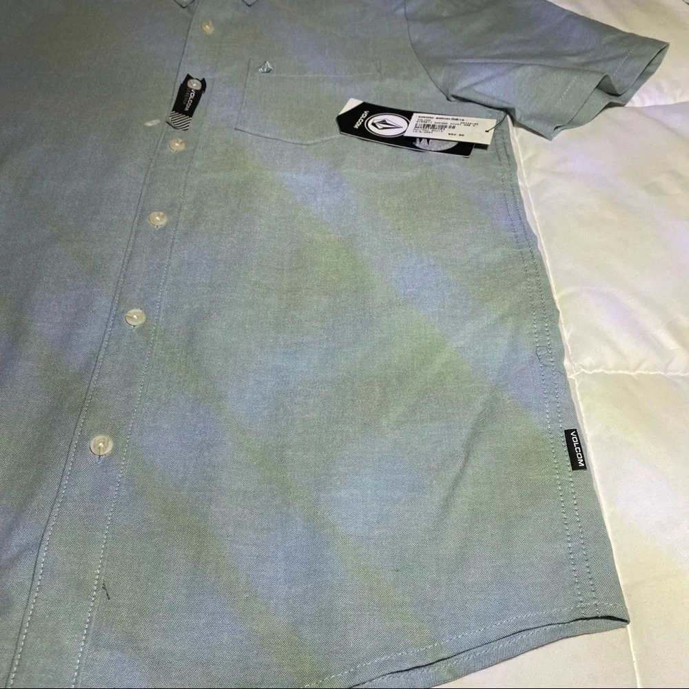 Volcom shirt - Picture 4 of 6